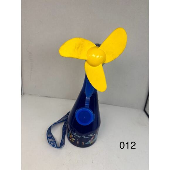 Walt Disney World Parks Misting Water Spray Bottle Fan w Lanyard Summer Working - Picture 1 of 6